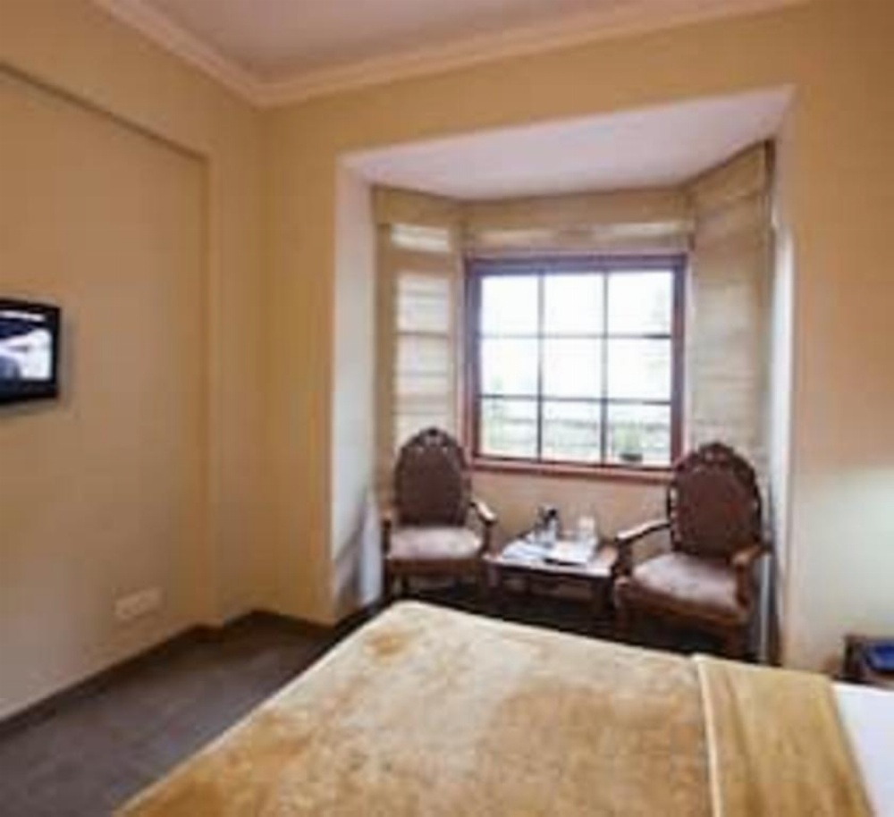 Room image 3