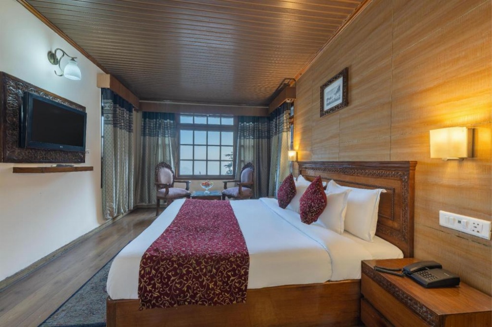 Room image 3